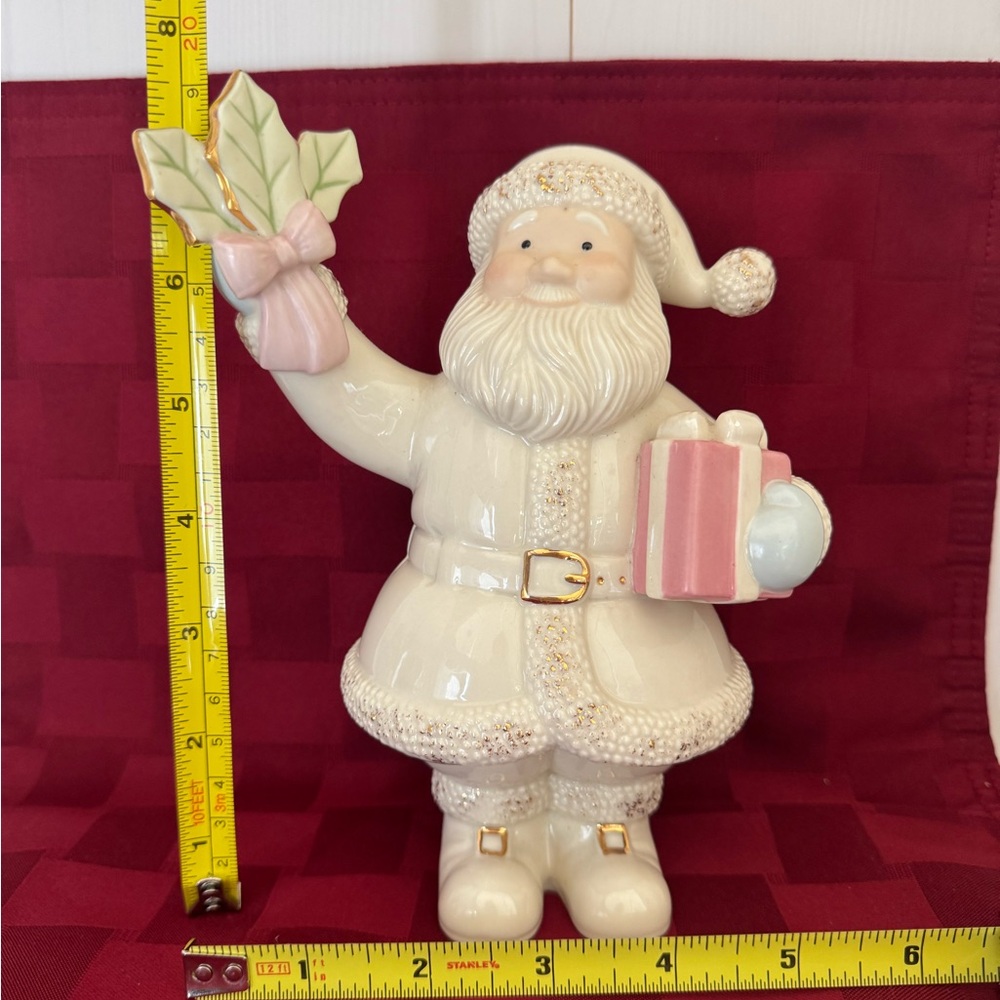 Lenox White Santa Claus Figurine with Pink Gift
